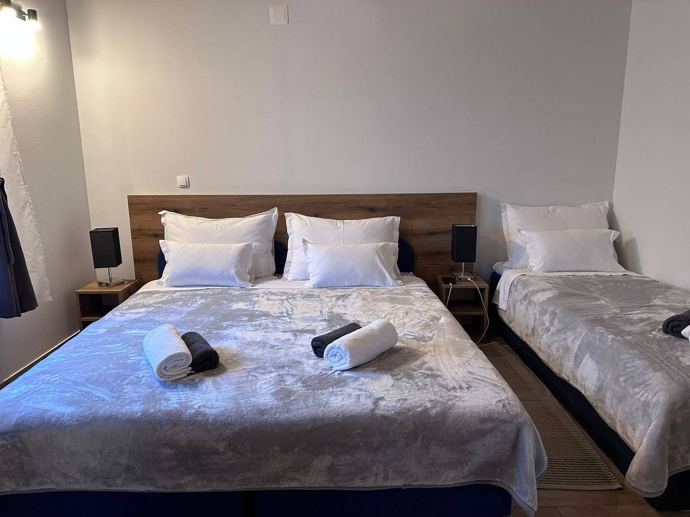 Spavaća soba u jednoj od kuća Artemis Lika